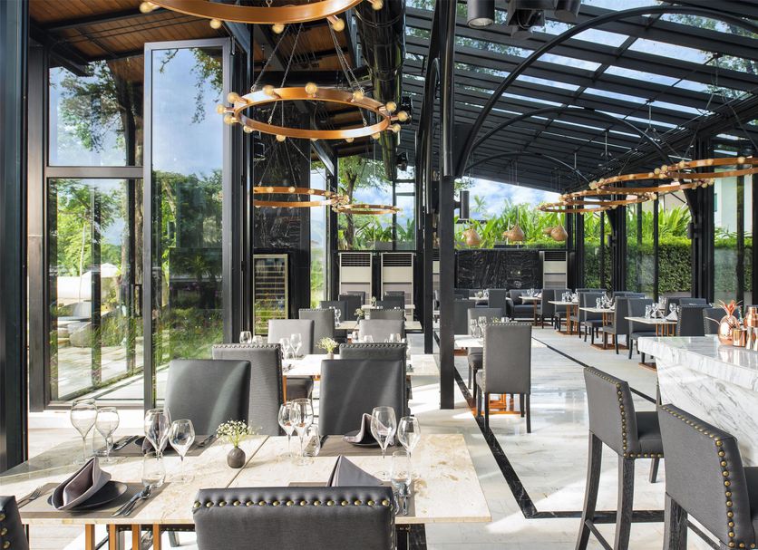 Restaurant Photo