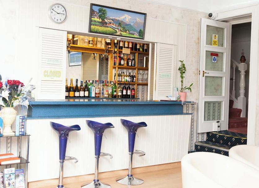 Bar Photo