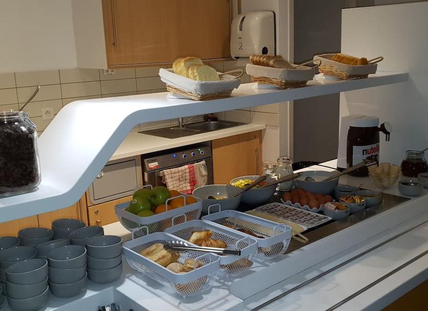 Buffet Photo