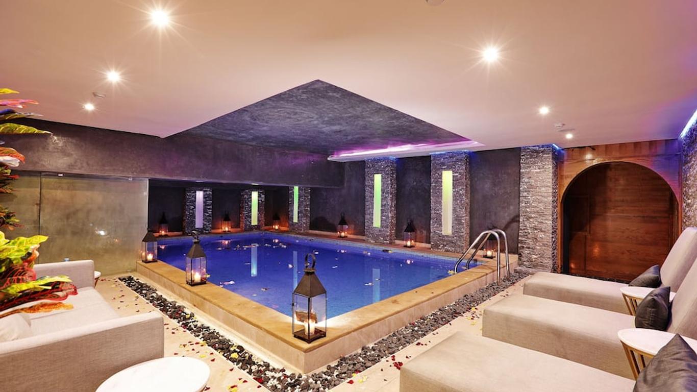 Stars Hotel