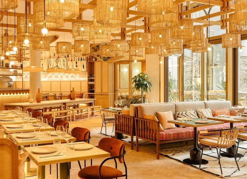 Restaurant Photo