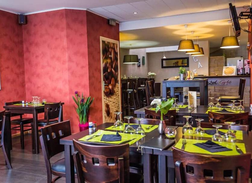 Restaurant Photo