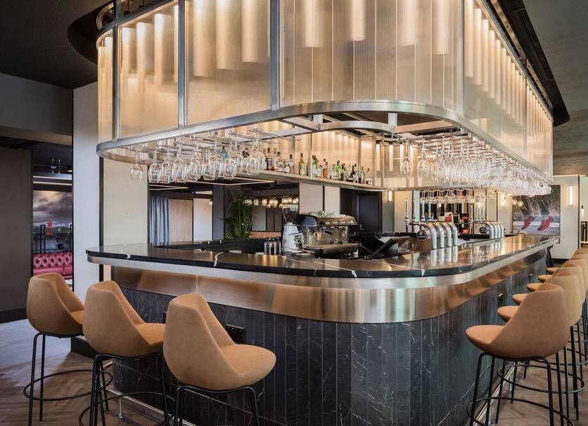Bar Photo