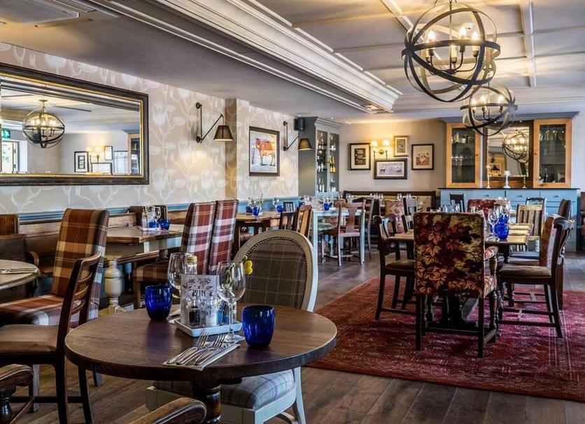 Restaurant Photo