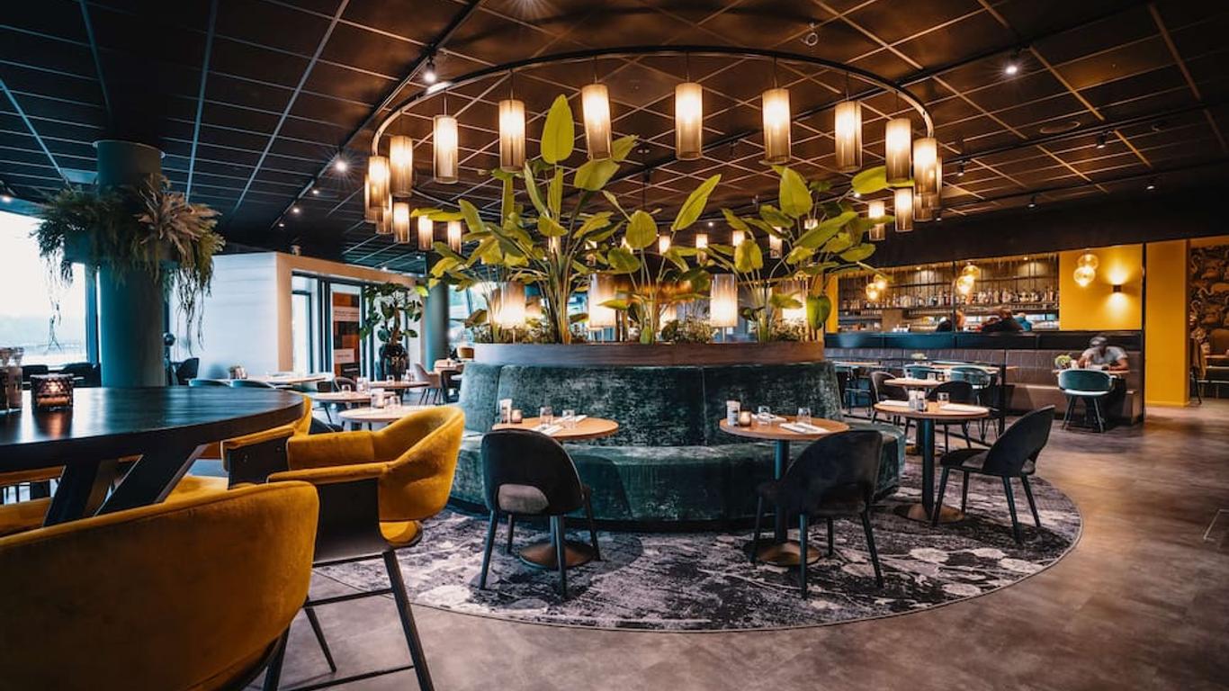 Flonk Hotel Groningen Zuid, BW Signature Collection