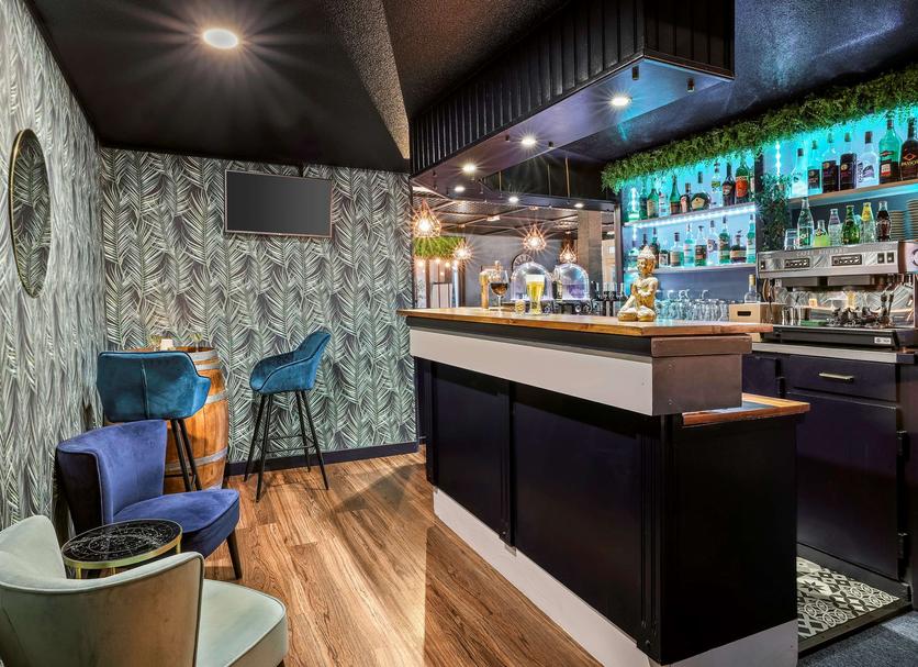 Bar Photo