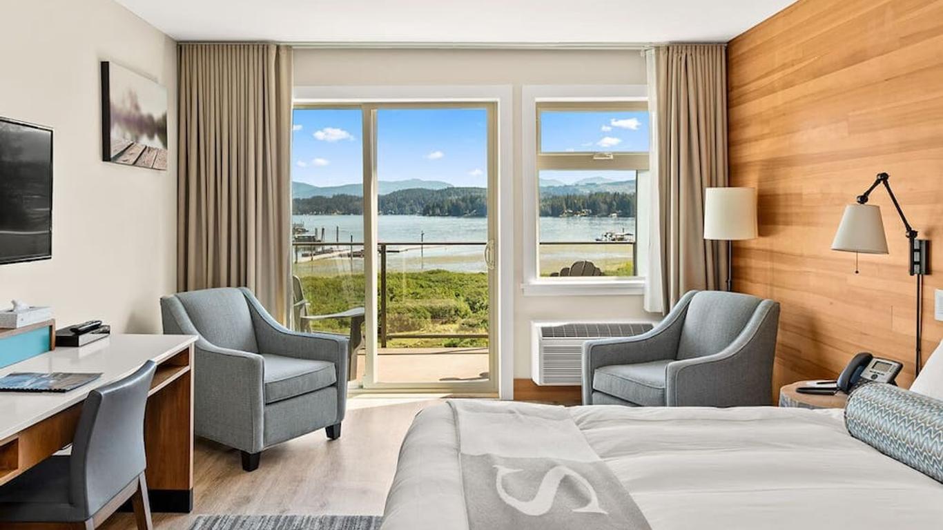 Sproat Lake Landing Resort