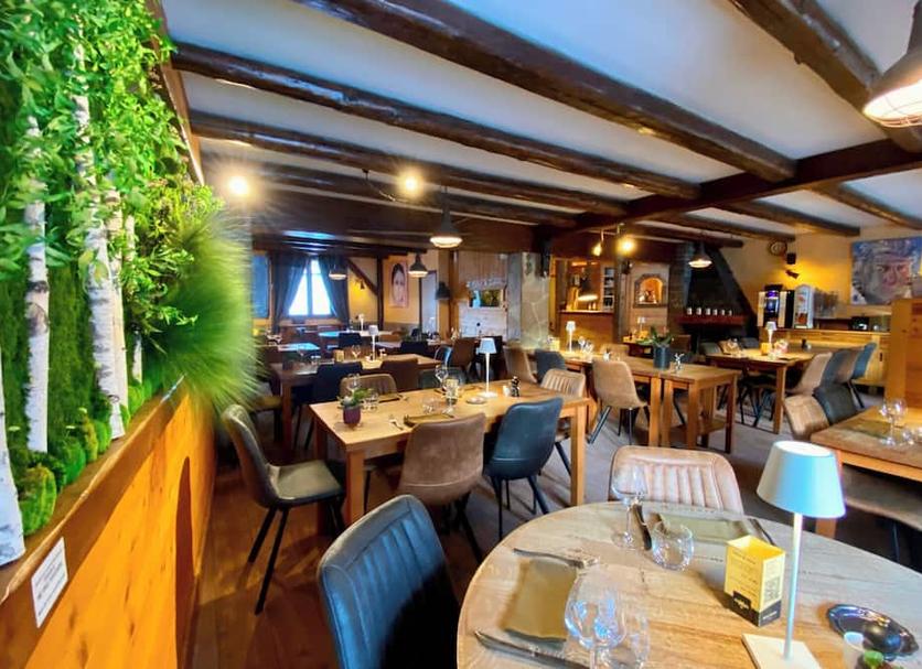 Restaurant Photo