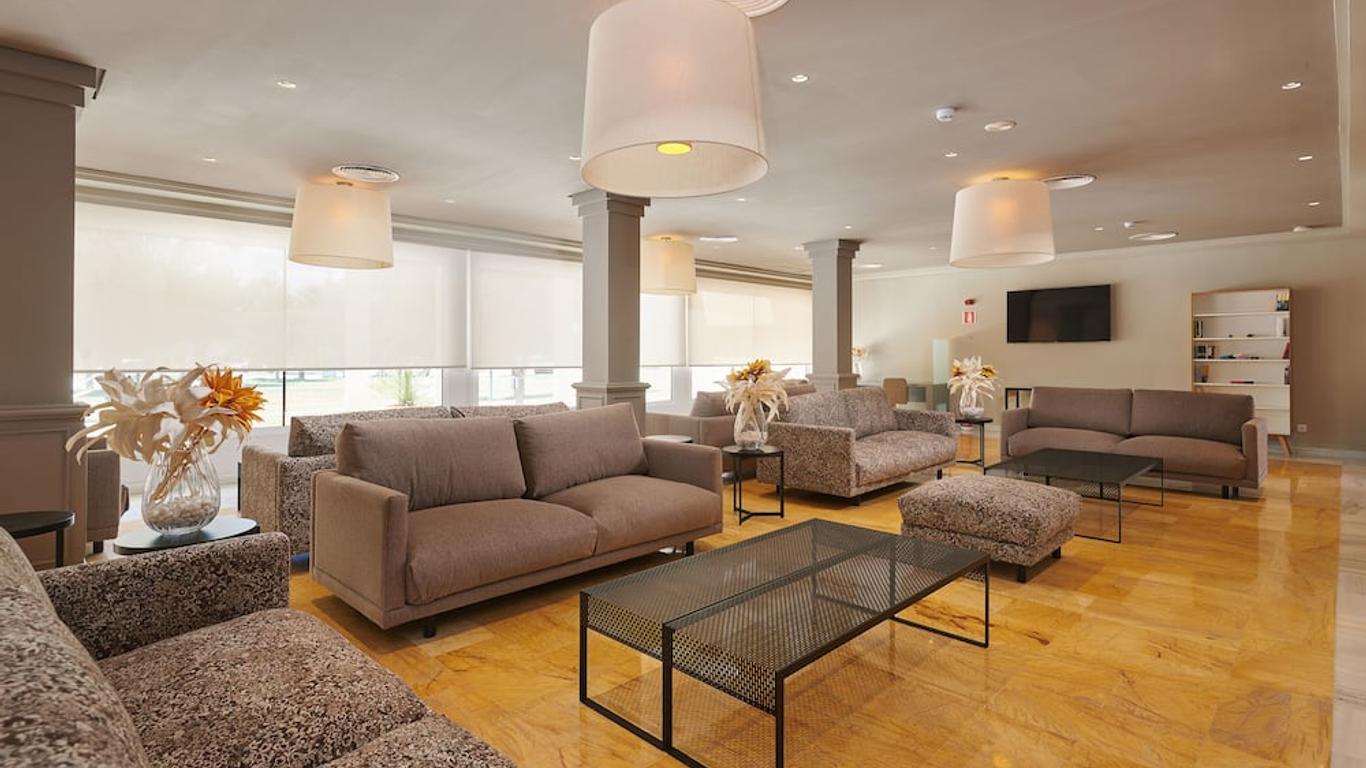 Protur Badia Park Aparthotel
