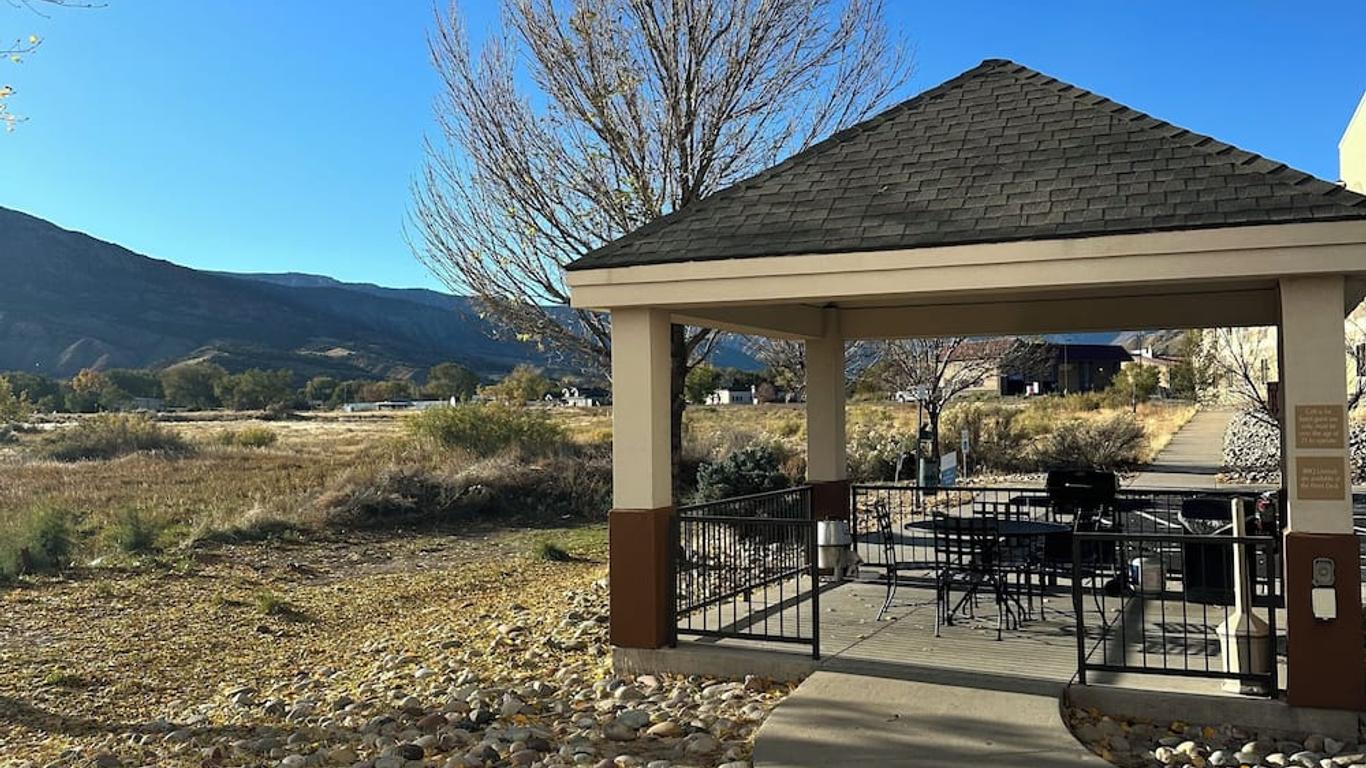 Western Slope Suites