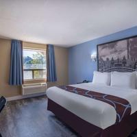 Super 8 by Wyndham Toronto East ON