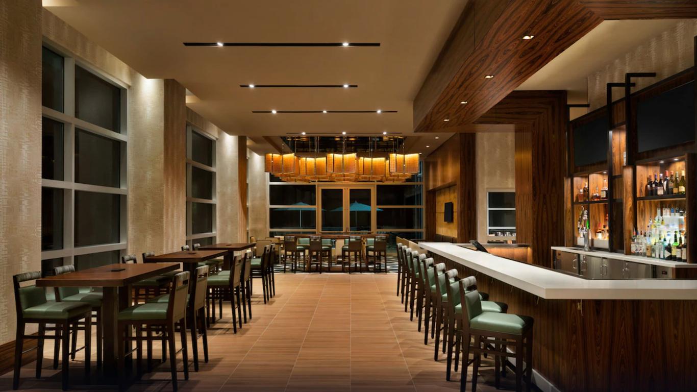 The Landing Hotel
