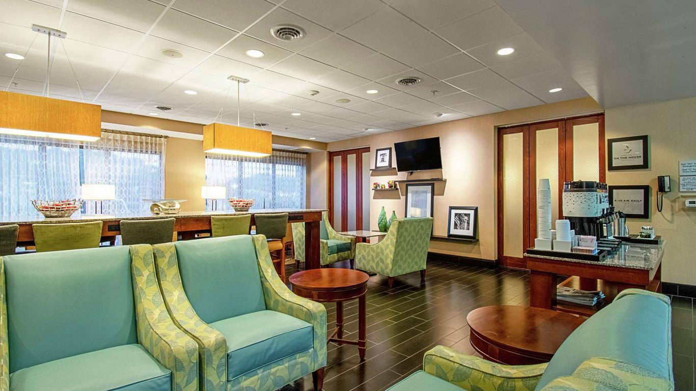 Hampton Inn Pine Grove