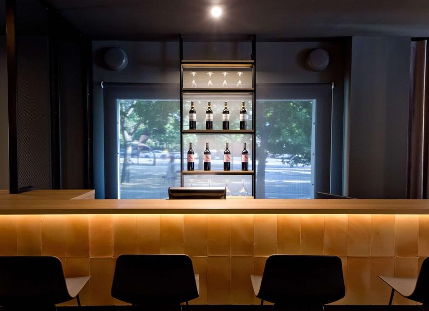 Bar Photo