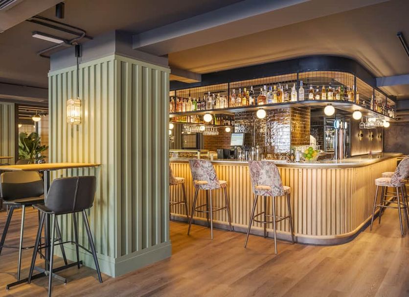 Bar Photo