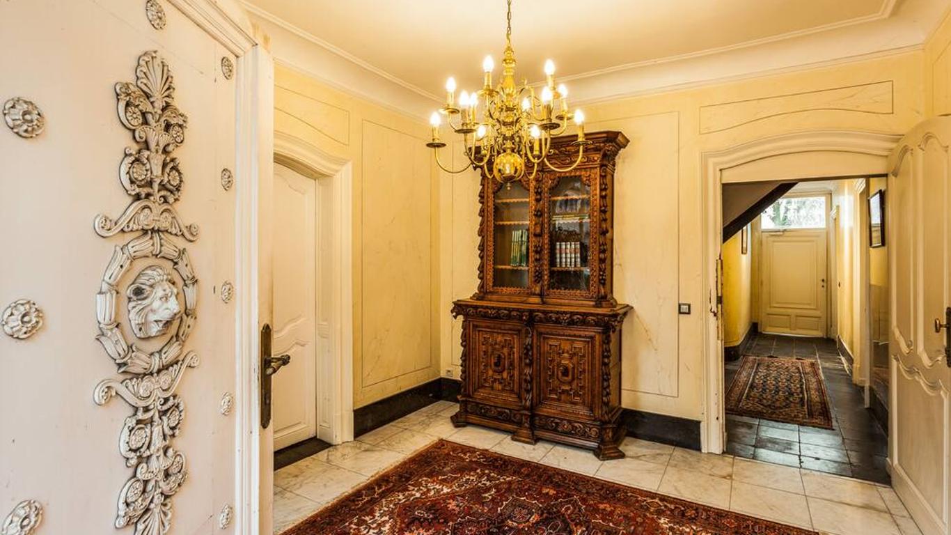 Skindles Guesthouse