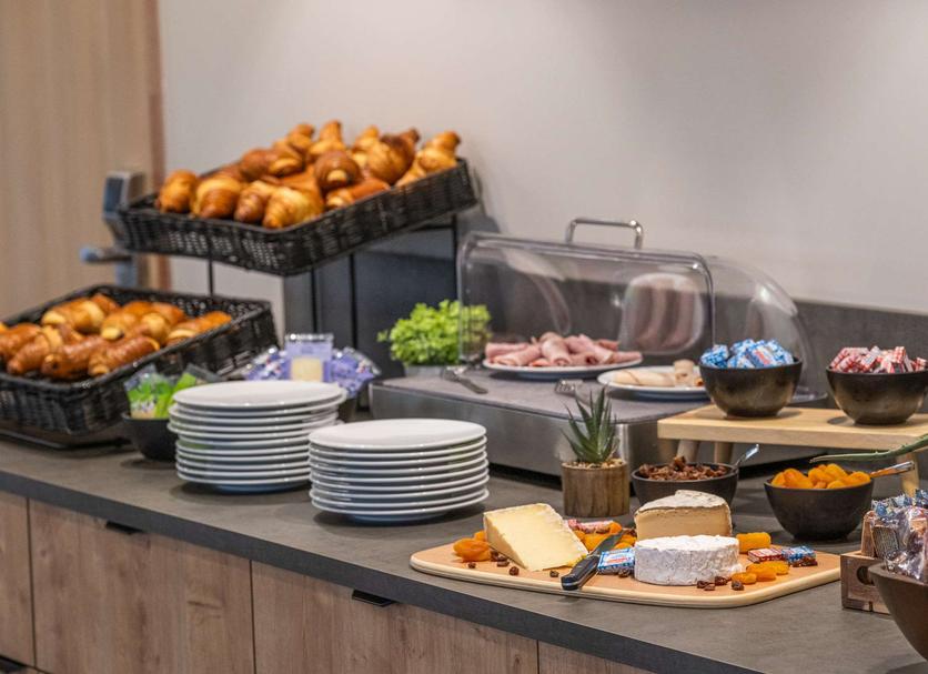 Buffet Photo