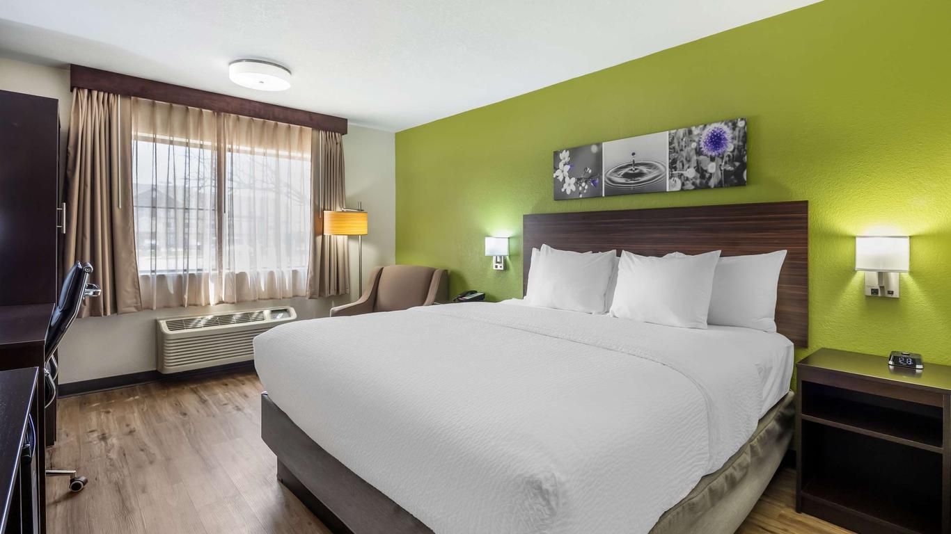 Sleep Inn and Suites Salina I-135
