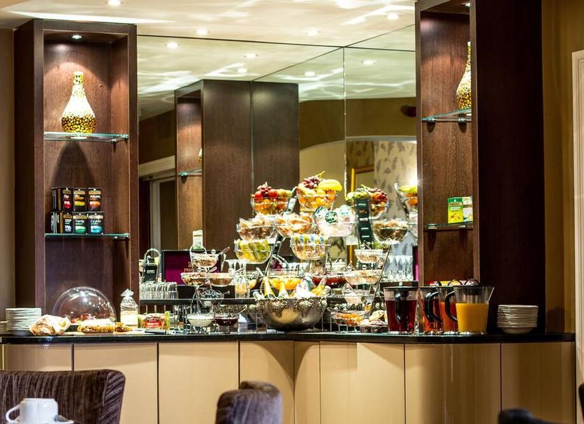 Buffet Photo
