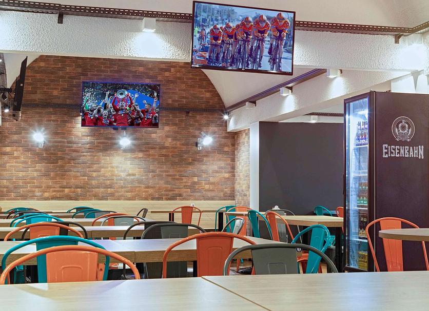 Restaurant Photo