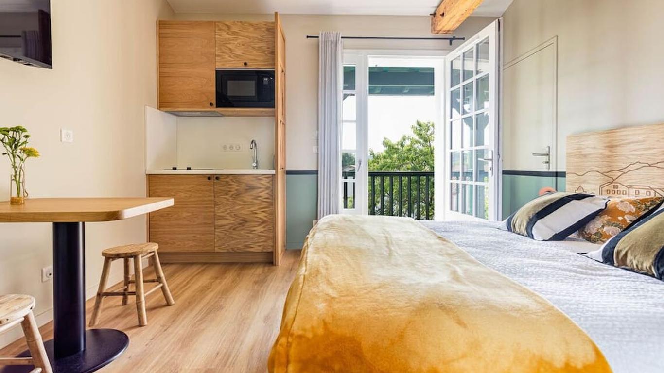Hotel Trinquet
