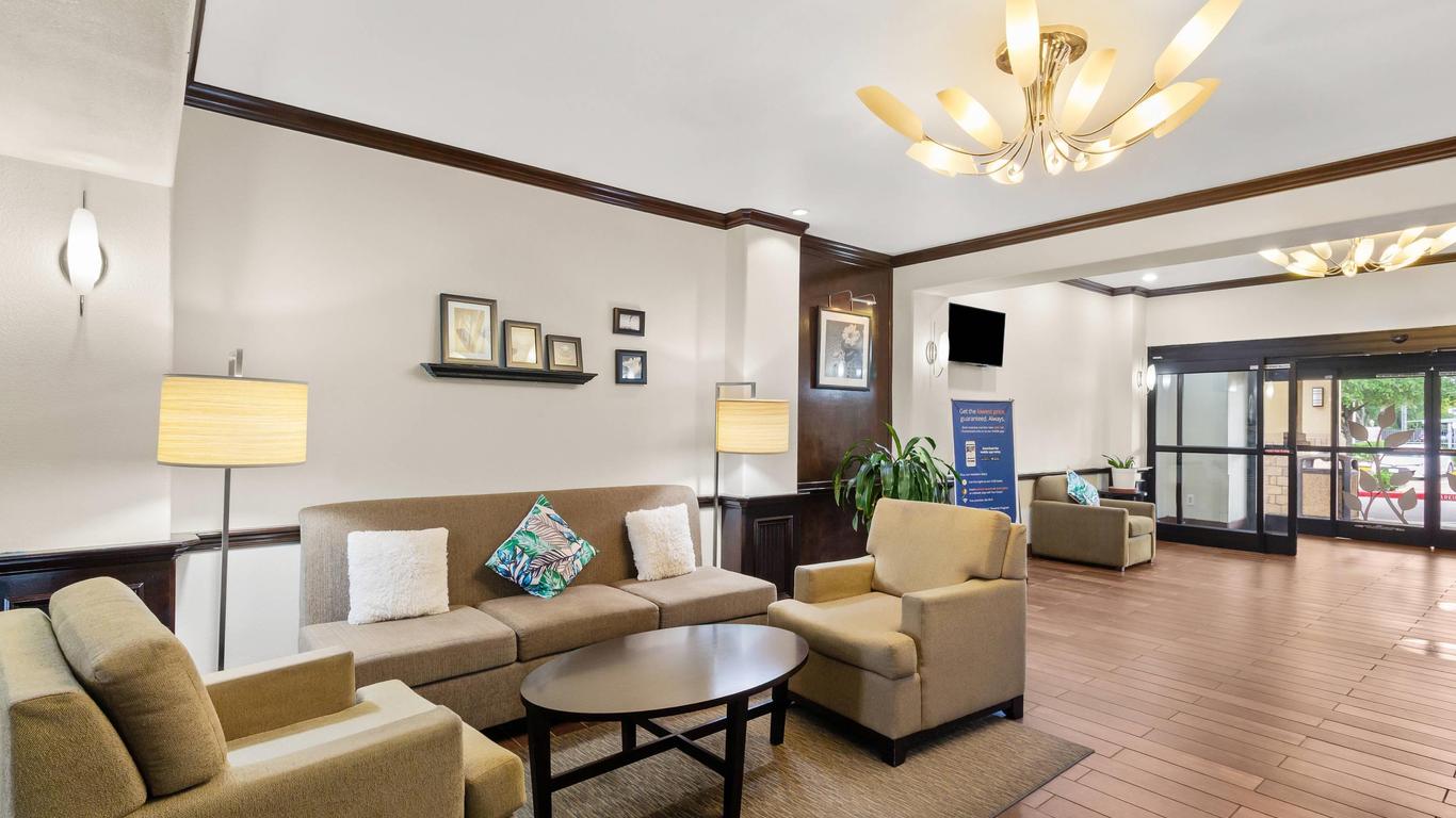 Sleep Inn And Suites Bush Intercontinental - Iah East