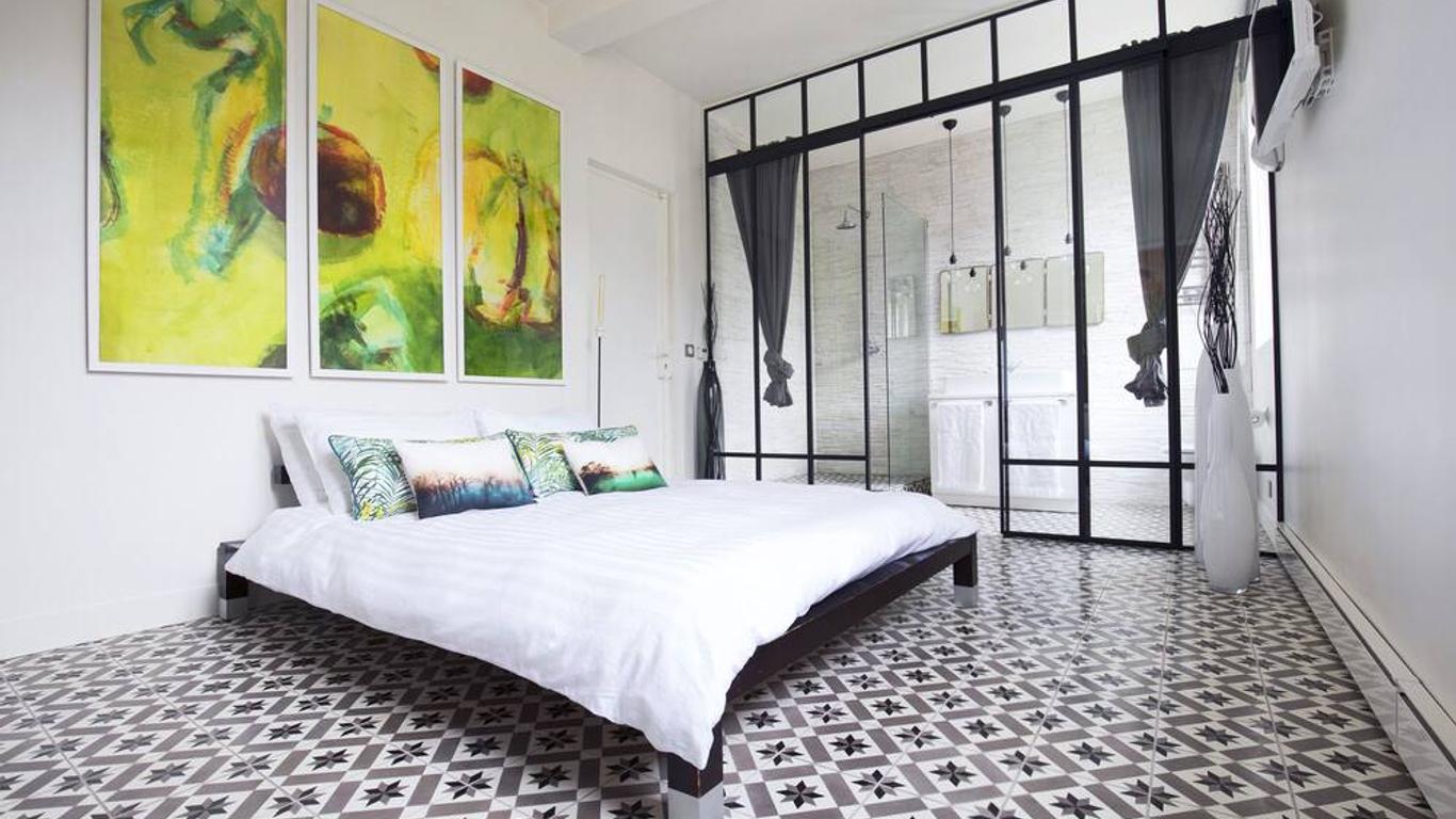 Montmartre Romantic, Bed & Breakfast - Paris