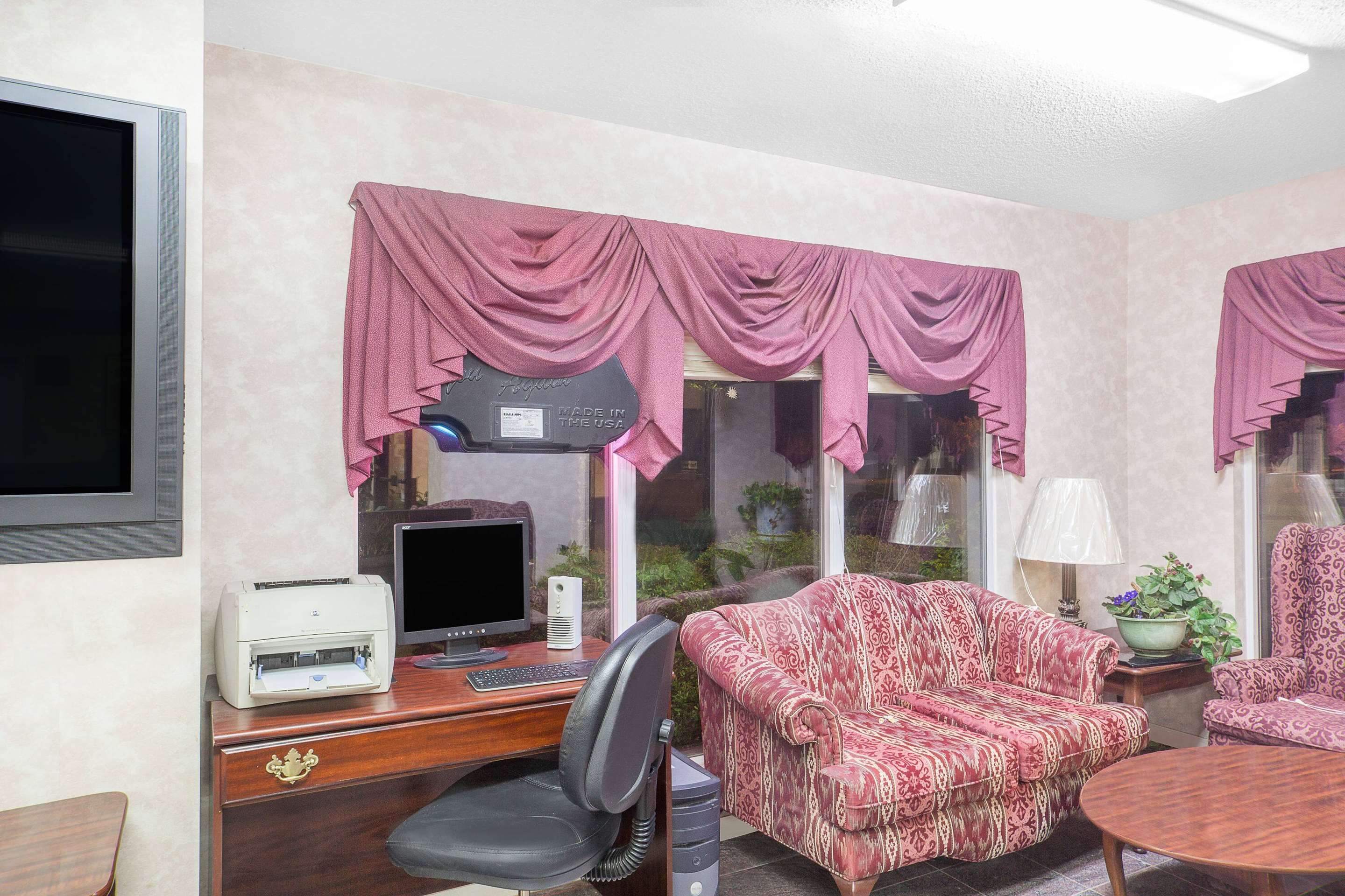 Salon