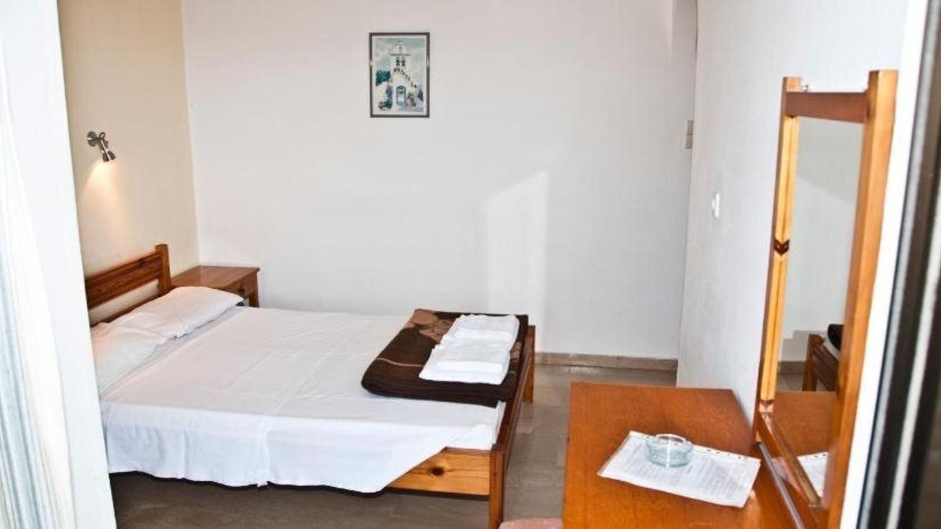 Oasis Apartments & Rooms