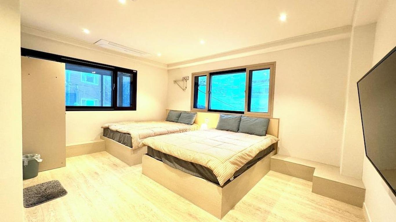 Grand Field Residence Hostel