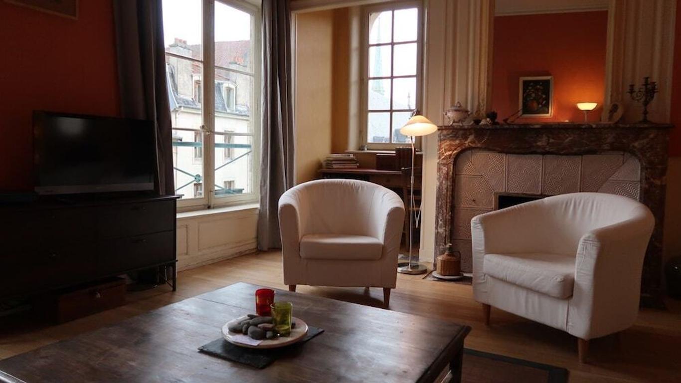La Lodge Victoria -Vieille Ville & Pépinière -50m2