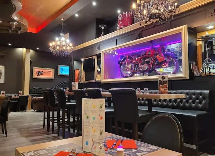 Restaurant Photo