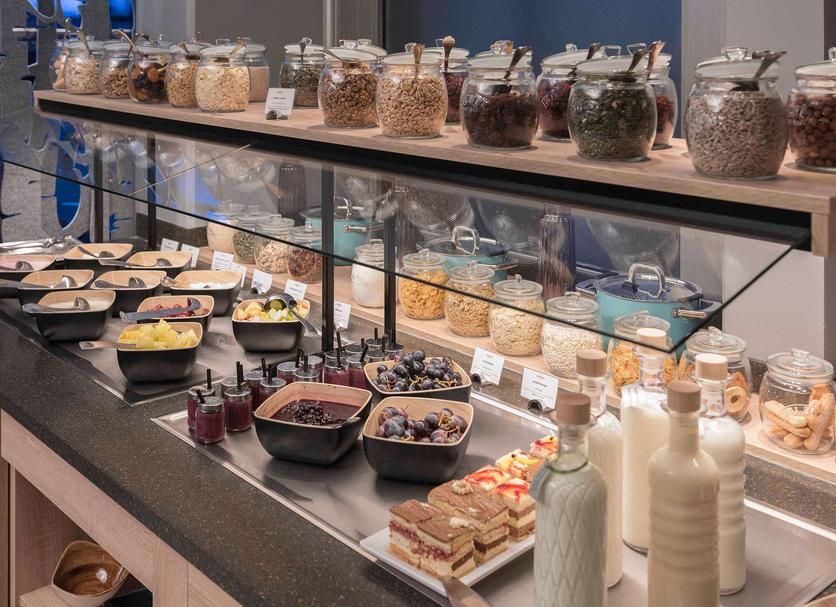 Buffet Photo