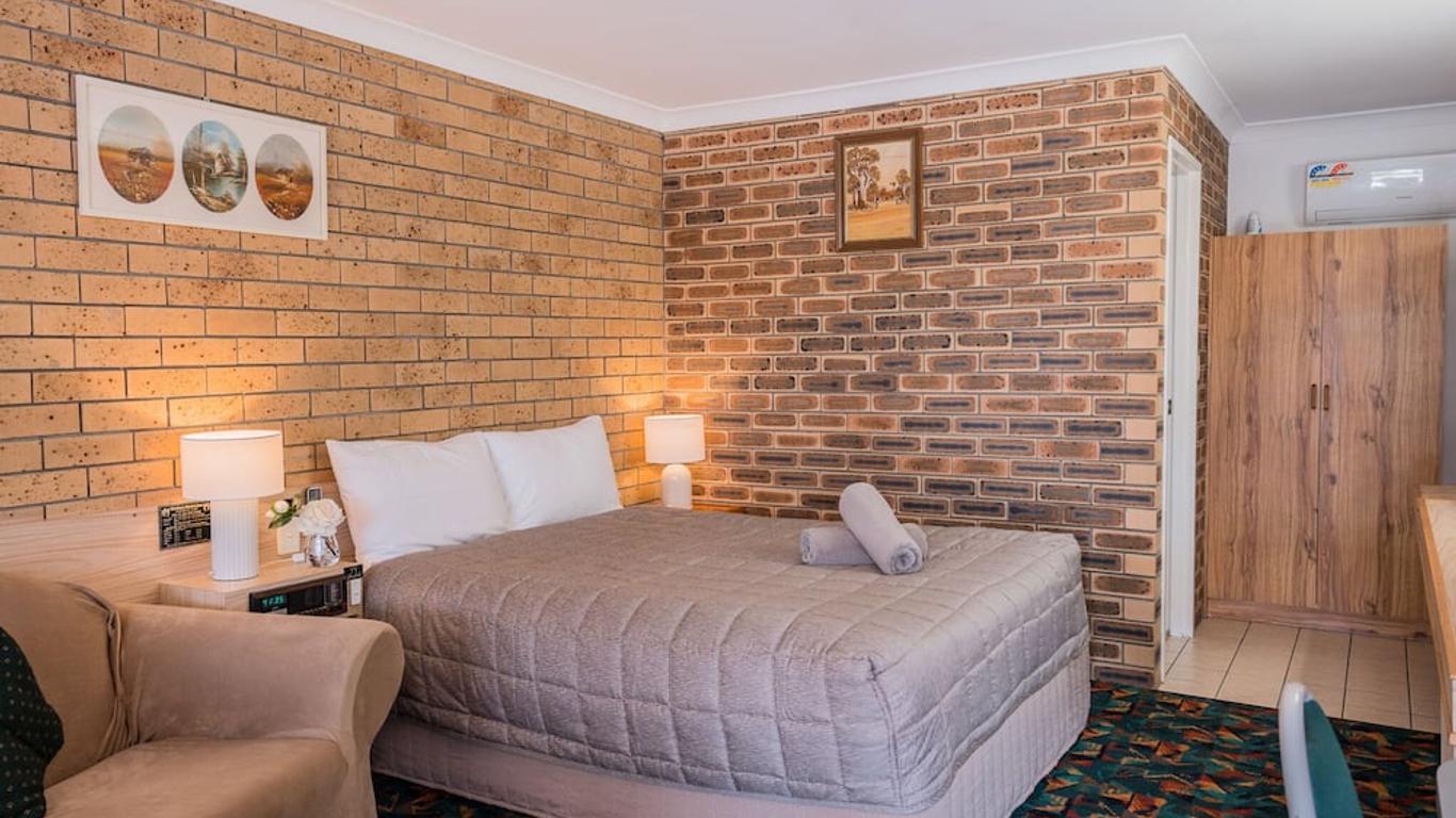 Settlers Motor Inn