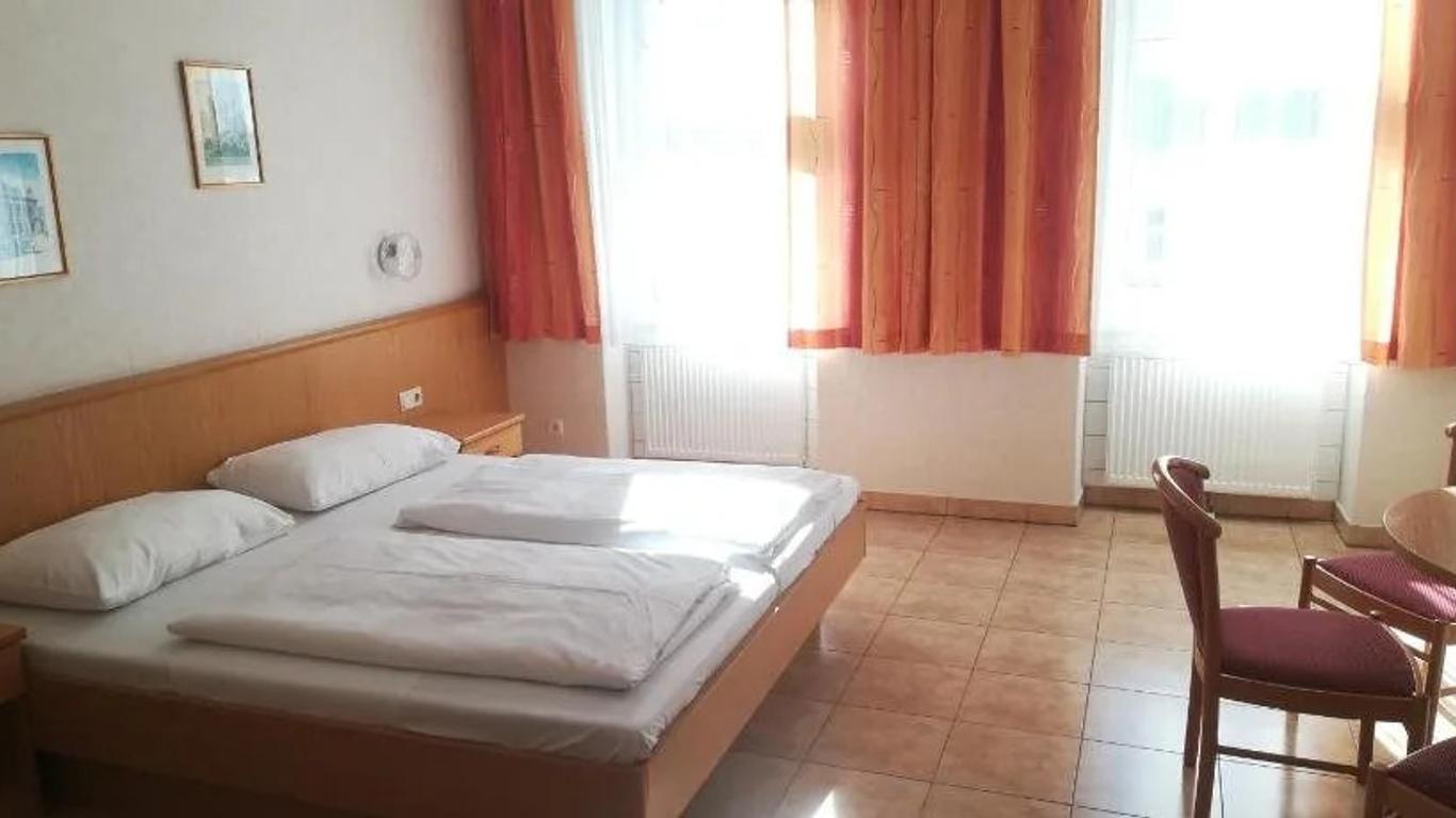 Hotel-Pension Fünfhaus
