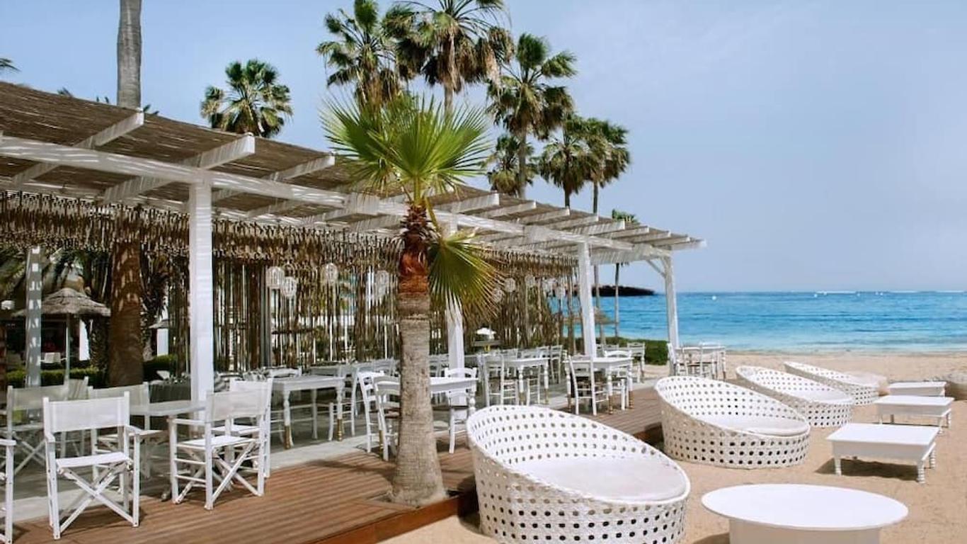 Dome Beach Marina Hotel & Resort