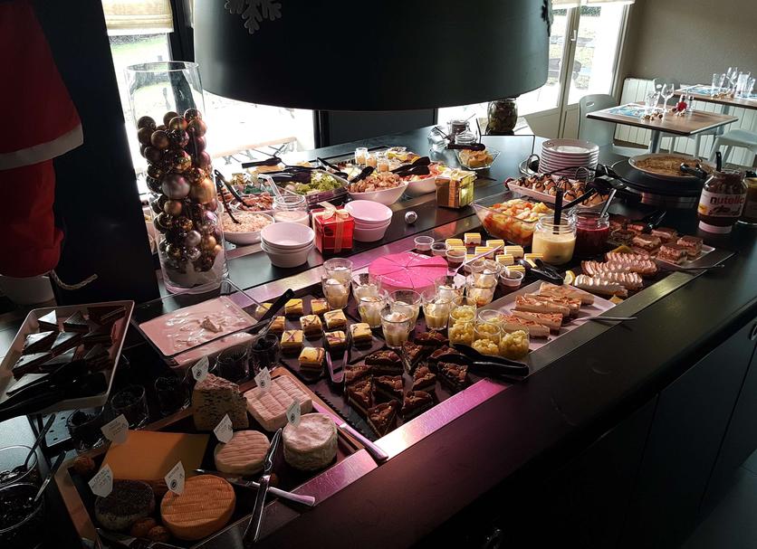 Buffet Photo
