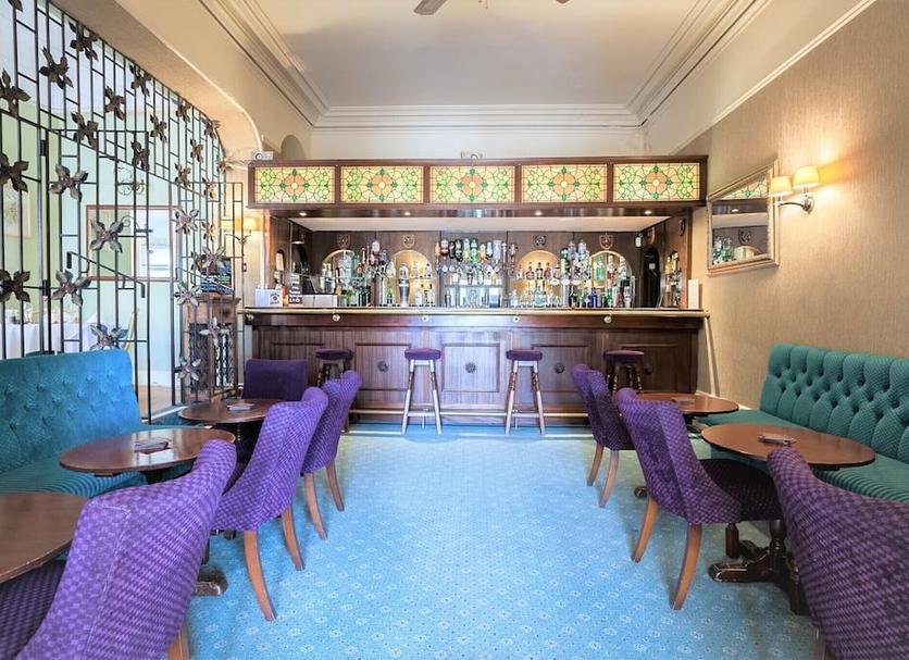Bar Photo