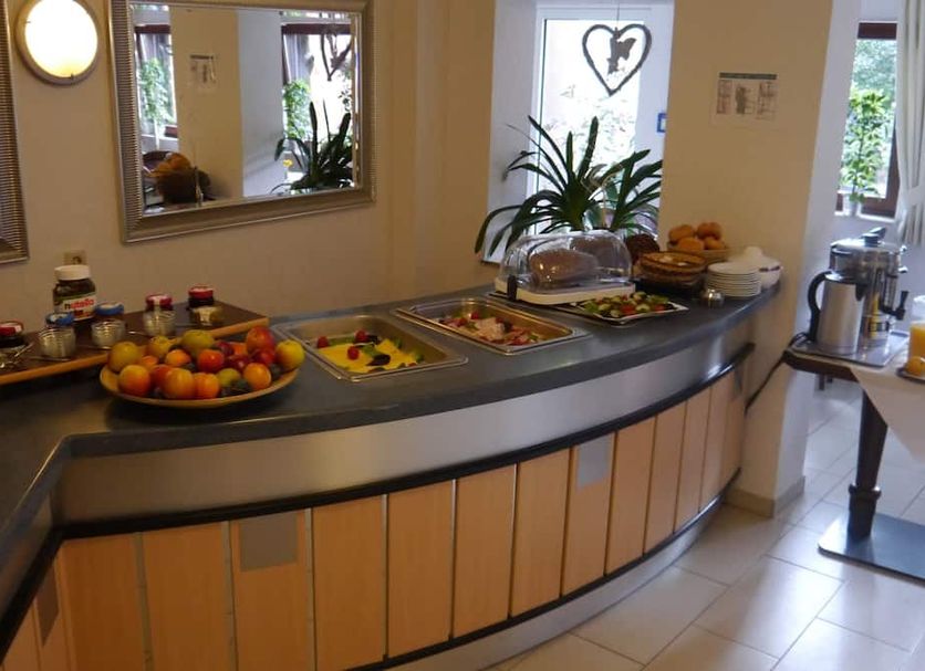 Buffet Photo