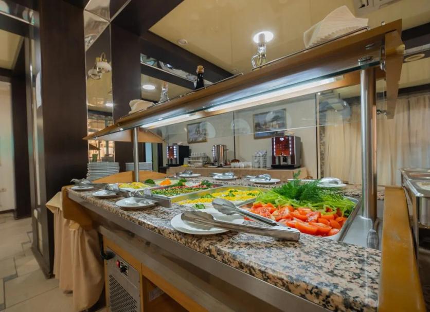 Buffet Photo