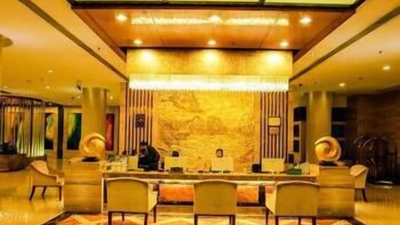 Holiday Hotel