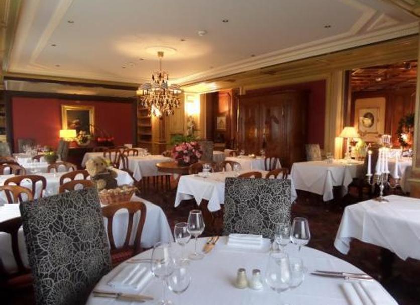 Restaurant Photo