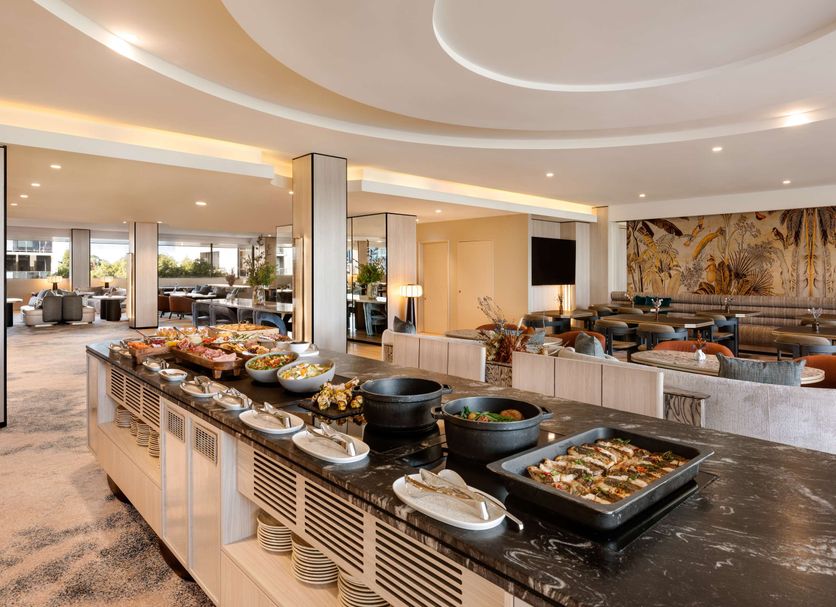 Buffet Photo