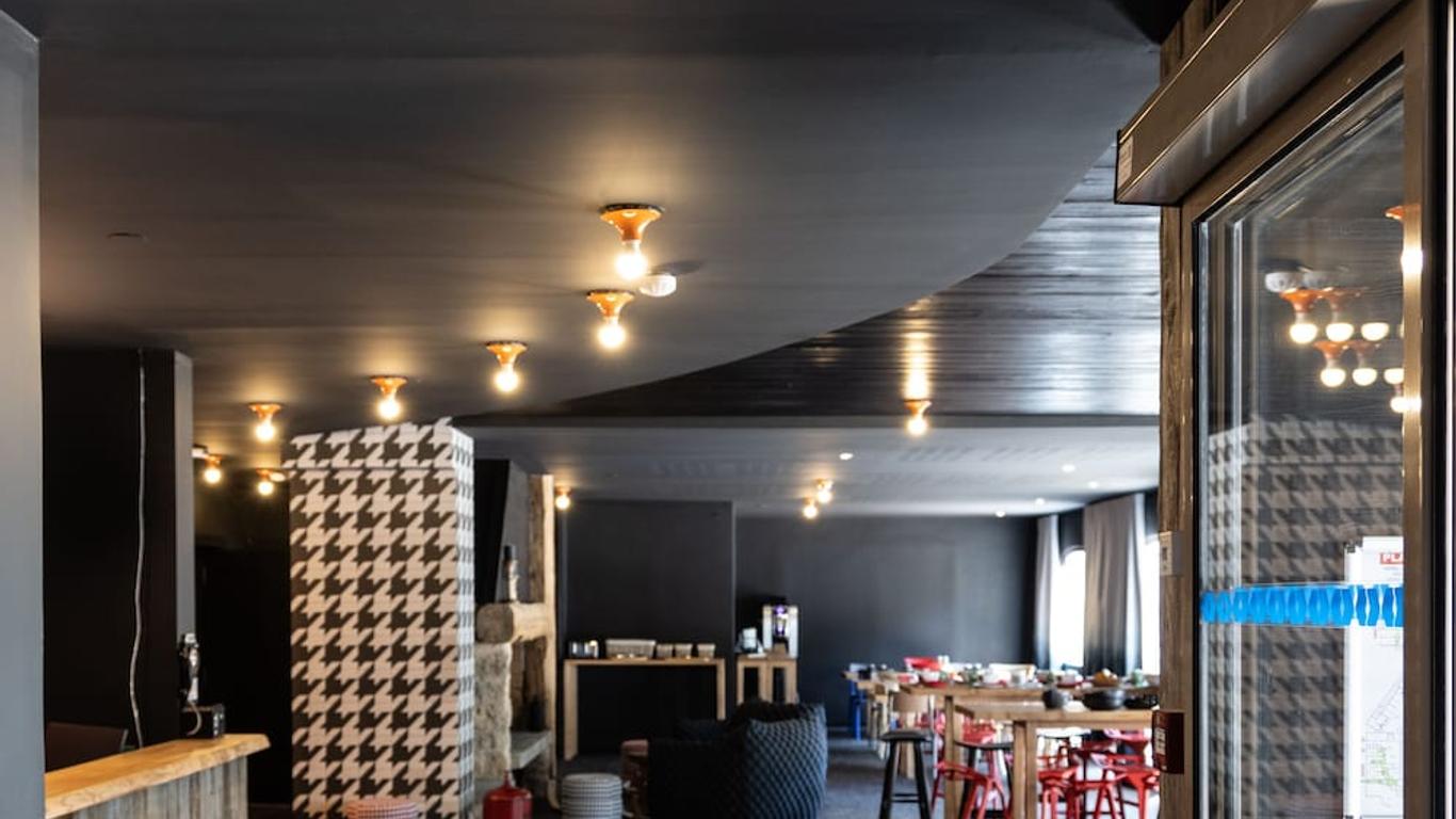 Cristal Lodge By Daddy Pool- Terresens