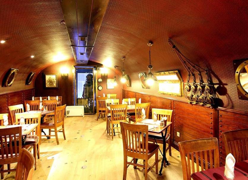 Restaurant Photo