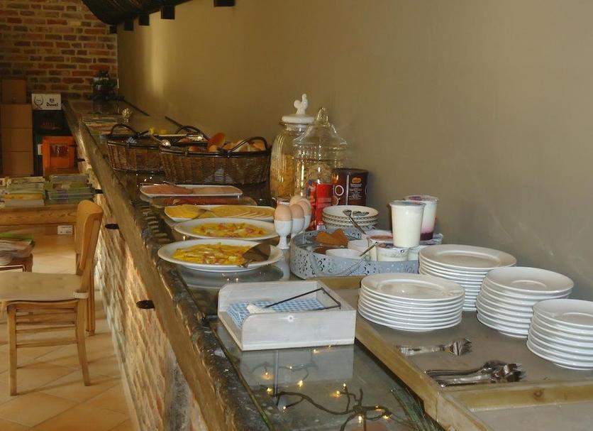 Buffet Photo