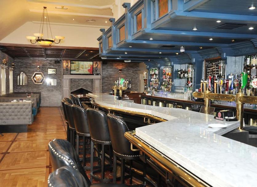 Bar Photo