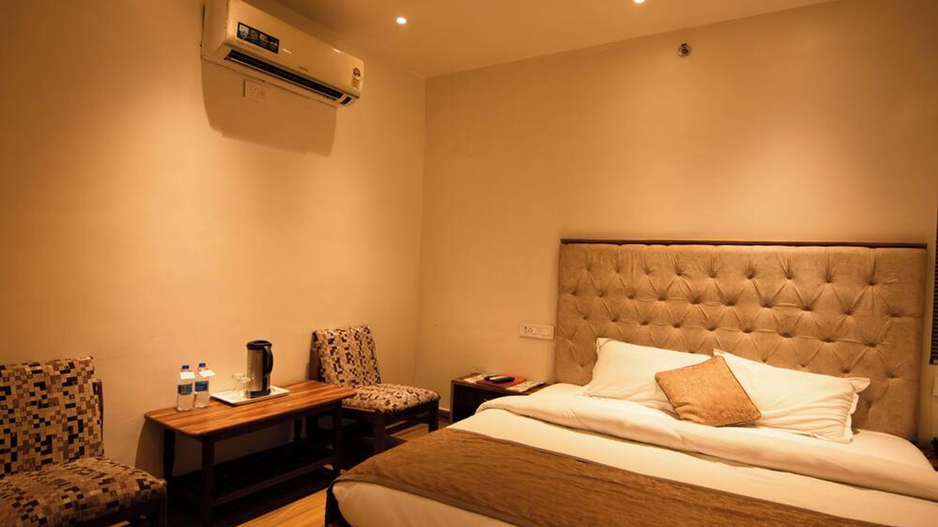 Jullundar Hotel