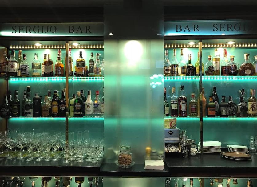 Bar Photo
