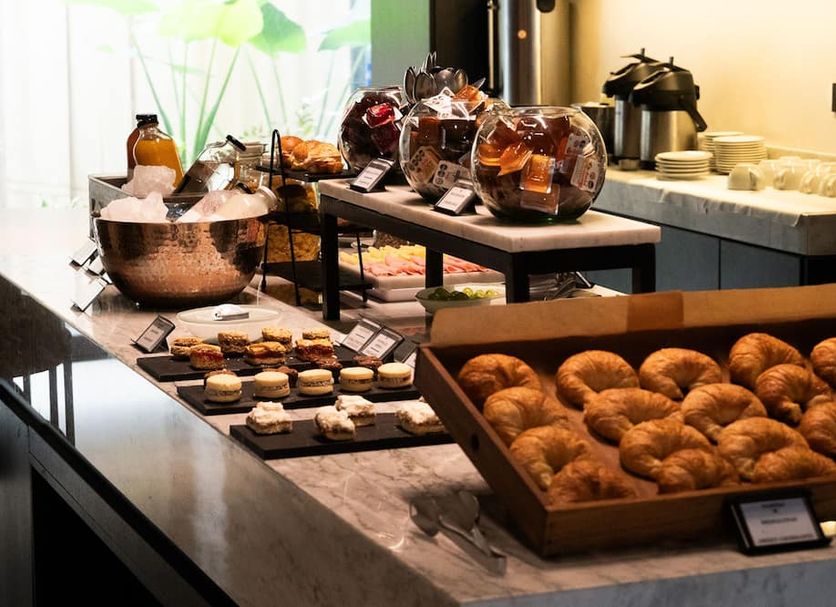Buffet Photo